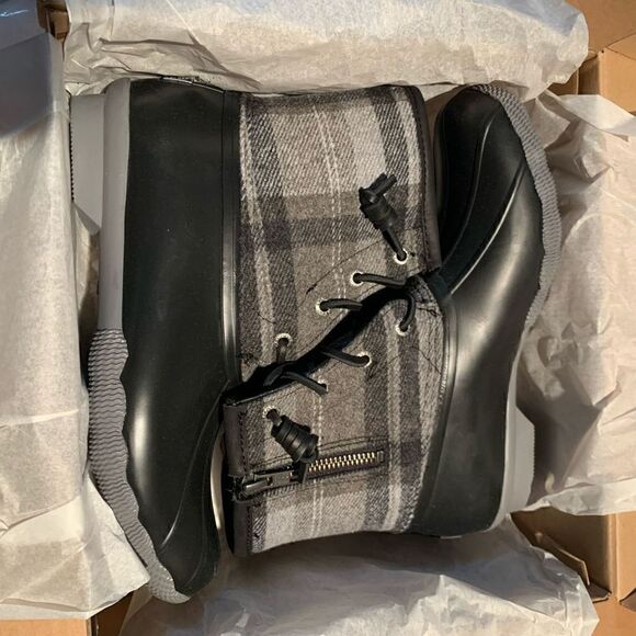 Sperry | Syren Gulf Plaid Wool Boots - Picture 7 of 8